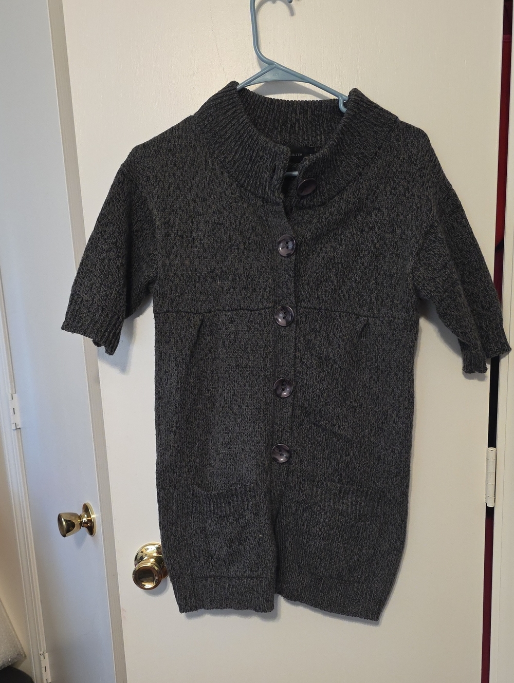 The Limited Short-Sleeve Knit Cardigan - Charcoal
